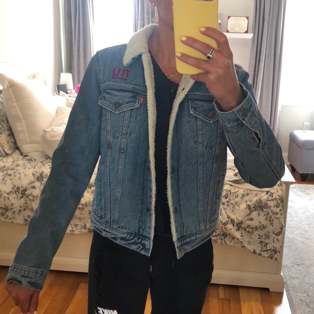 Levi’s NYG Sherpa Lined Denim Trucker Jacket - Picture 6 of 6